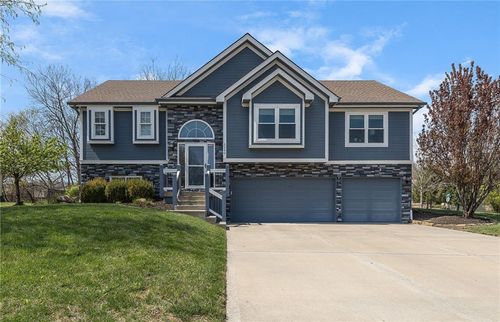 5240 Nw Belton Ct, Kansas City, MO, 64150-9200 | Card Image