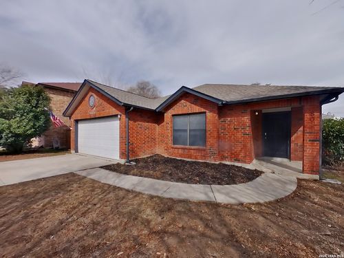 8011 Talkenhorn, Converse, TX, 78109-3235 | Card Image