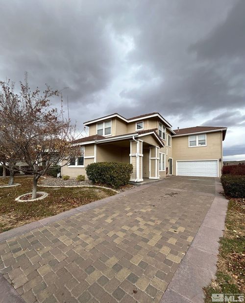 2760 Arrowsmith Dr, Sparks, NV, 89436-6456 | Card Image