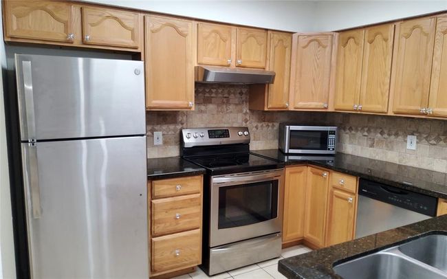 APT-228 - 2611 Grants Lake Blvd, Townhouse with 2 bedrooms, 1 bathrooms and 1 parking in Sugar Land TX | Image 23