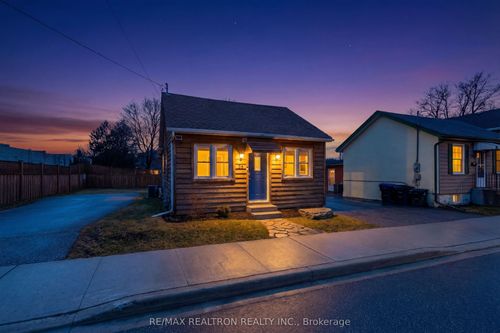 25 Bingham St, Bradford, ON, L3Z1X1 | Card Image