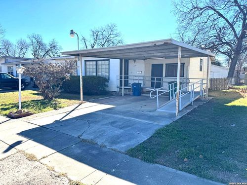 226 Englewood Dr, San Antonio, TX, 78213-4430 | Card Image