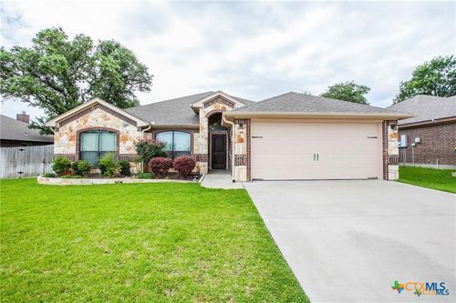 2001 Silver Spur, Belton, TX, 76513-6725 | Card Image