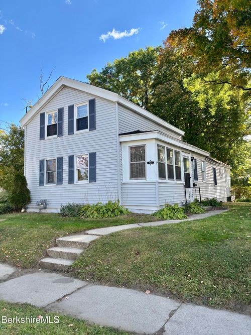 42 Newell St, Pittsfield, MA, 01201 | Card Image