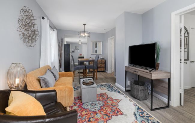 Cozy but functional living space | Image 5