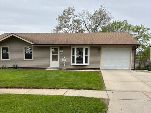 302 Ridge Cir, Streamwood, IL, 60107-1708 | Card Image
