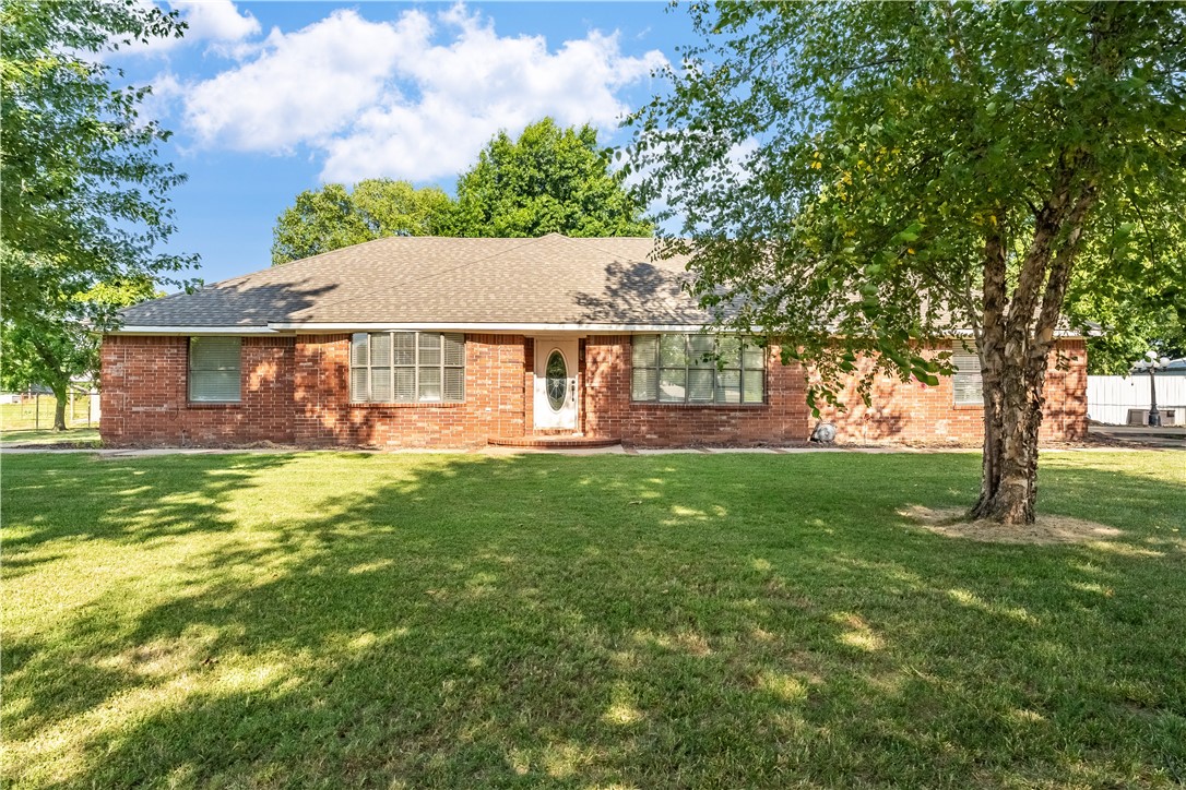 Pioneer Ln, Gentry, AR 72734