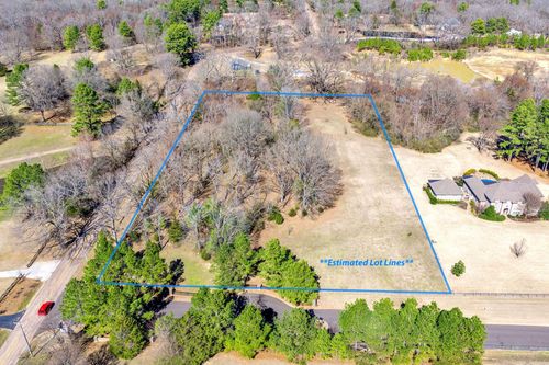 11516 Wynestone Oaks Cv, Eads, TN, 38028-2501 | Card Image