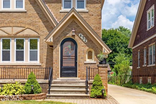 432 Calvin Ave, Grosse Pointe Farms, MI, 48236-3204 | Card Image