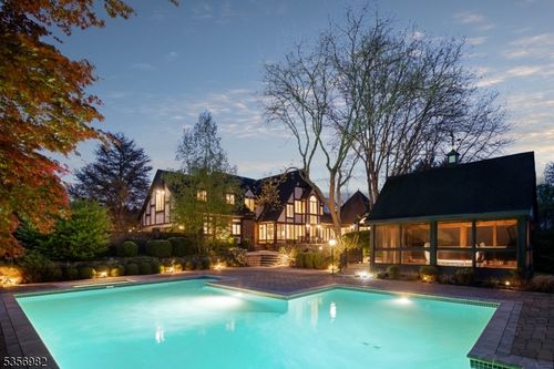 11 Kerby Ln, Mendham, NJ, 07945-2901 | Card Image