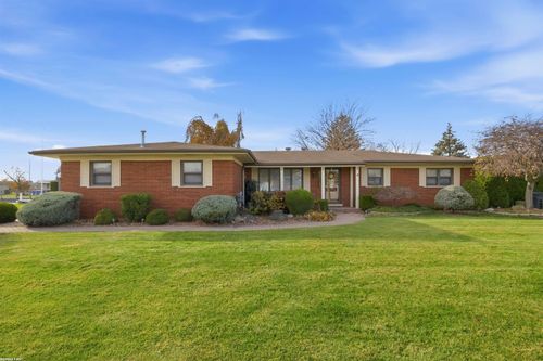 38151 Seaway Ct, Harrison Township, MI, 48045-2765 | Card Image