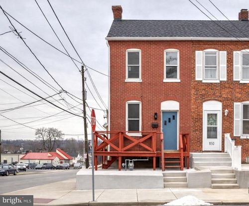 852 Blunston St, COLUMBIA, PA, 17512-1551 | Card Image