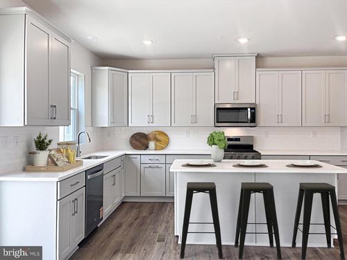 202 Bronze Street, Phoenixville, PA, 19460 | Card Image