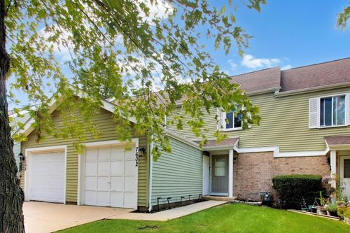 7602 Hearth Dr, Hanover Park, IL, 60133-2713 | Card Image