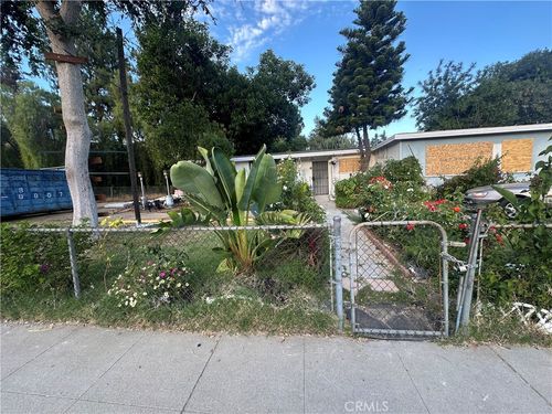 10810 Woodley Ave, Granada Hills, CA, 91344-5351 | Card Image