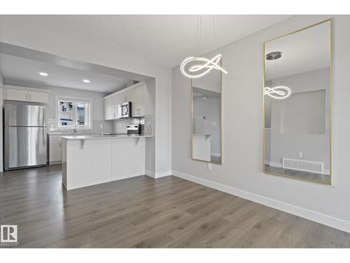 53-1203 163 St Sw, Edmonton, AB, T6W3X1 | Card Image
