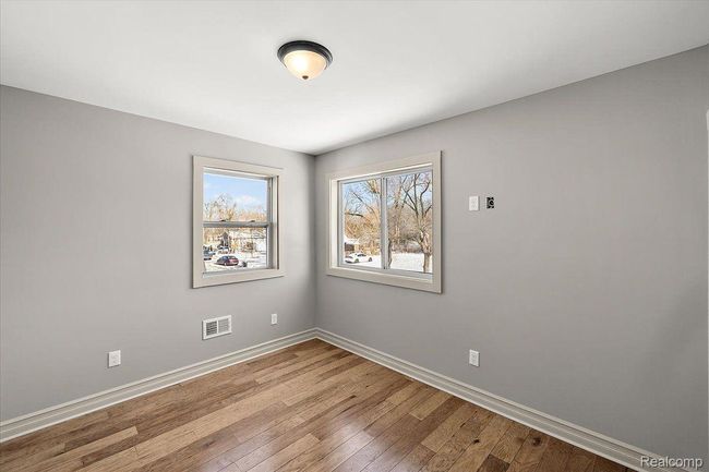 20817 Parkside Blvd, House other with 2 bedrooms, 2 bathrooms and null parking in Ferndale MI | Image 16