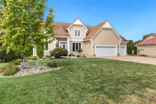 6122 Ne Upper Wood Rd, Lee's Summit, MO, 64064-2441 | Card Image