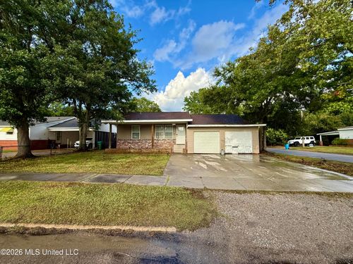 2202 13th Street, Pascagoula, MS, 39567 | Card Image
