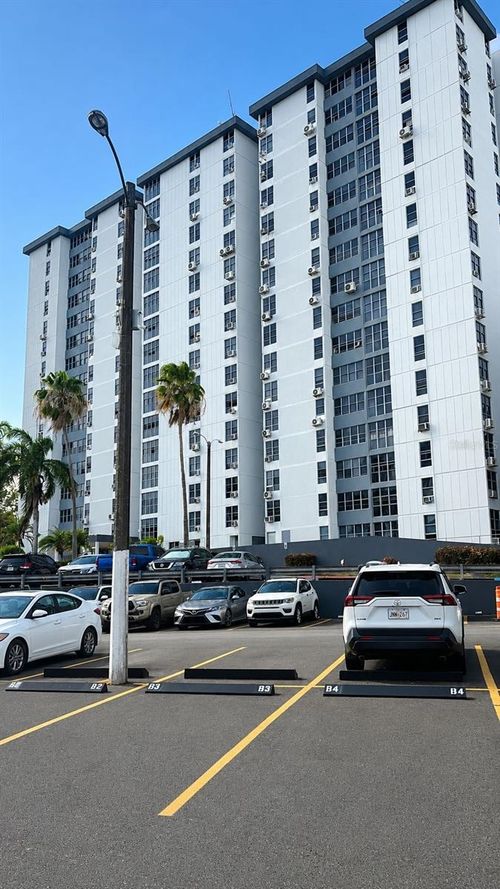 101-1785 Calle J Ferrer Y Ferrer, San Juan, PR, 00921-4184 | Card Image