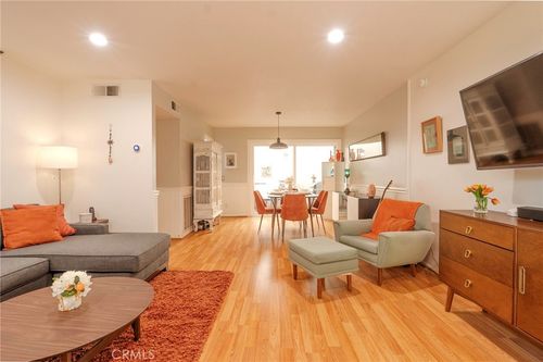 unit-21-23549 Victory Blvd, West Hills, CA, 91307-3229 | Card Image