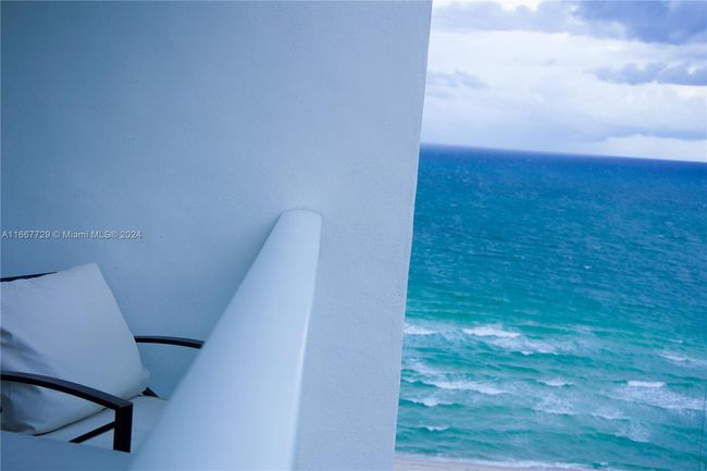 APT-1614 - 5601 Collins Ave, Home with 2 bedrooms, 2 bathrooms and null parking in Miami Beach FL | Image 15
