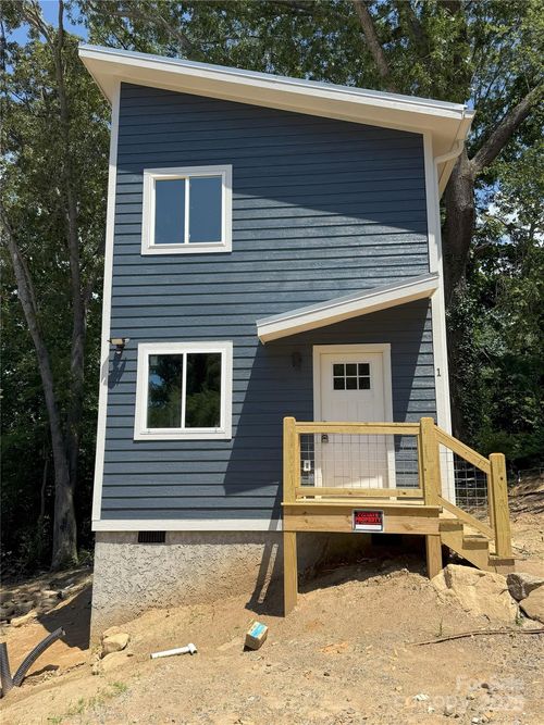 1 Freeport Ln, Asheville, NC, 28806 | Card Image