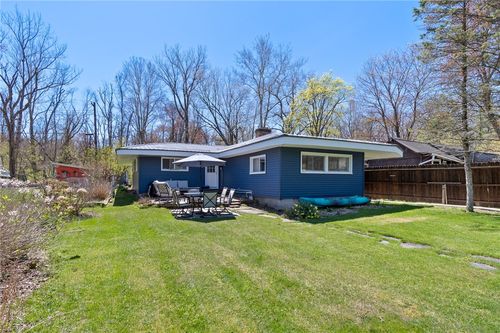 3203 Demont Rd, Seneca Falls, NY, 13148-9412 | Card Image