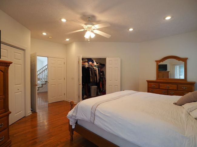 19 Lone Oak Ct, House other with 4 bedrooms, 4 bathrooms and 2 parking in Laurel Fork VA | Image 32
