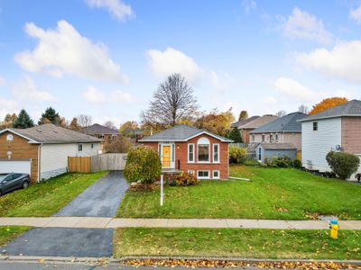 749 Ewing St, House other with 3 bedrooms, 2 bathrooms and 2 parking in Cobourg ON | Image 3