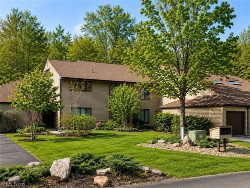 3c-16575 Wren Rd, Chagrin Falls, OH, 44023-4559 | Card Image