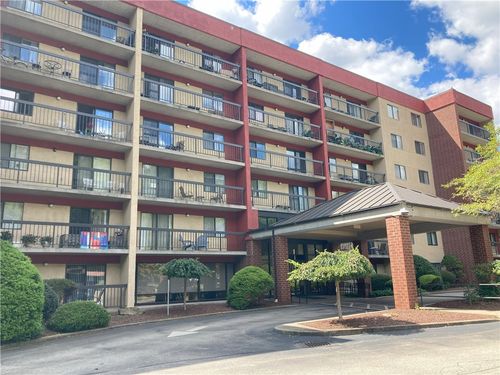 apt-408-1987 Centurion Dr, Pittsburgh, PA, 15221-4600 | Card Image