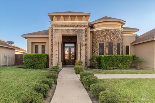 1702 E 27th St, Mission, TX, 78574-2020 | Card Image