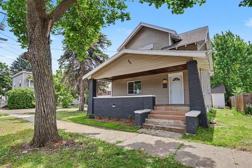 800 6th St Nw, Grand Rapids, MI, 49504-5272 | Card Image