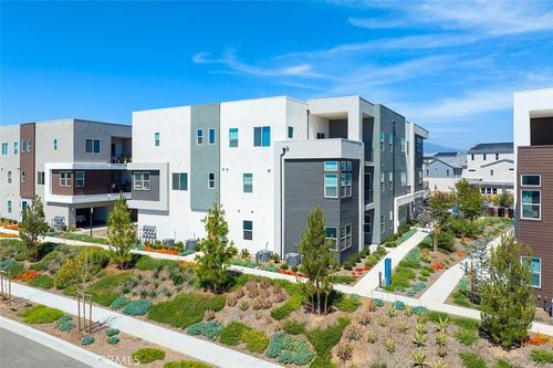 523 Mulligan, Irvine, CA, 92618 | Card Image