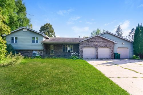 205 South Ln, Green Isle, MN, 55338-4513 | Card Image