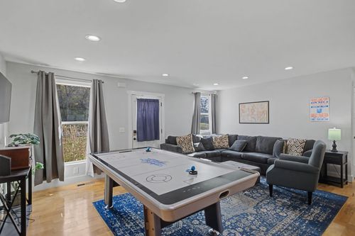 717 Liberty Pike, Franklin, TN, 37064-2946 | Card Image