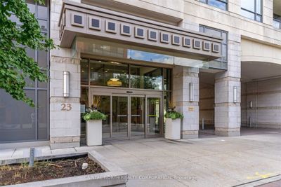 604 - 23 Glebe Rd W, Condo with 2 bedrooms, 2 bathrooms and 1 parking in Toronto ON | Image 2