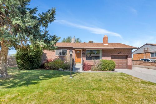9768 S Garnet Dr, Sandy, UT, 84094 | Card Image