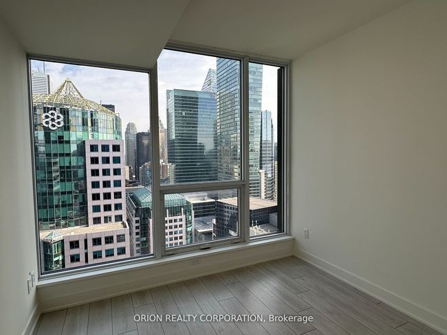 2806 - 15 Mercer St, Condo with 3 bedrooms, 2 bathrooms and null parking in Toronto ON | Image 6