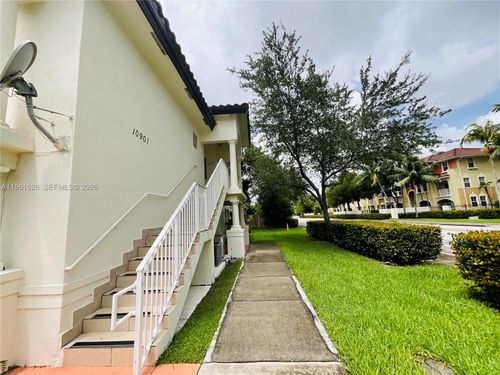 unit-806-10901 Nw 88th Ter, Doral, FL, 33178-1599 | Card Image
