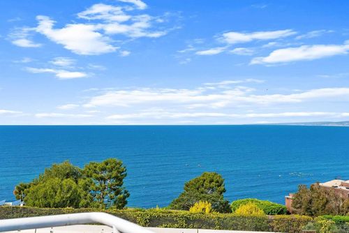 1550 Bluebird Ln, La Jolla, CA, 92037-3858 | Card Image