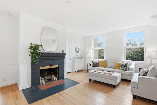 apt-8-30 Diab Ln, Cohasset, MA, 02025-1035 | Card Image