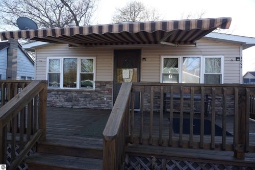 1395 Ash St, National City, MI, 48748-9664 | Card Image