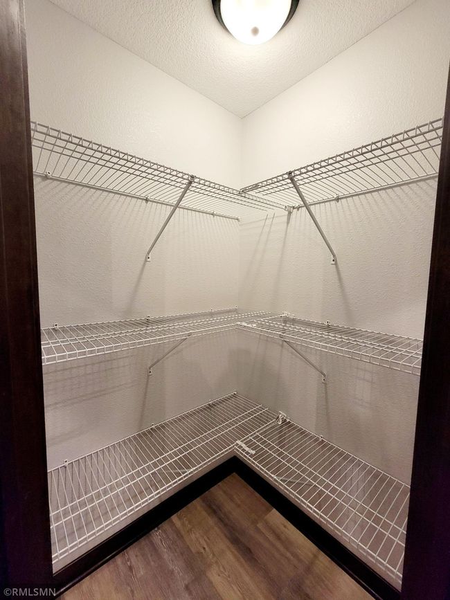 *Listing pictures are of previous model with similar finishes and layout* | Image 5