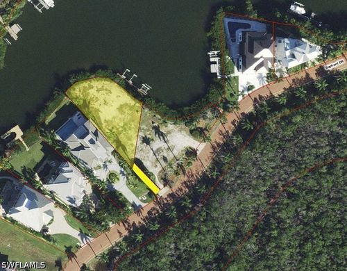 203 Bayfront Dr, BONITA SPRINGS, FL, 34134-8548 | Card Image