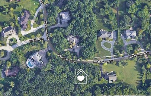 1613 Wedgewood Dr, Lake Forest, IL, 60045-3762 | Card Image