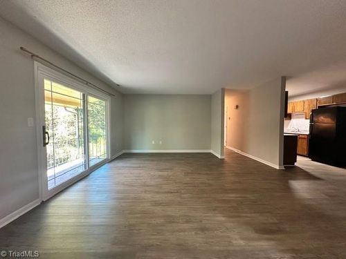 apt-6-1114 Maiden Ln, Reidsville, NC, 27320-5556 | Card Image