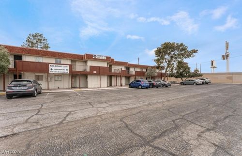 18-5440 Swenson St, Las Vegas, NV, 89119 | Card Image