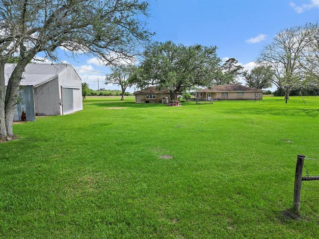 11221 State Highway 65, House other with 3 bedrooms, 2 bathrooms and 2 parking in Winnie TX | Image 30